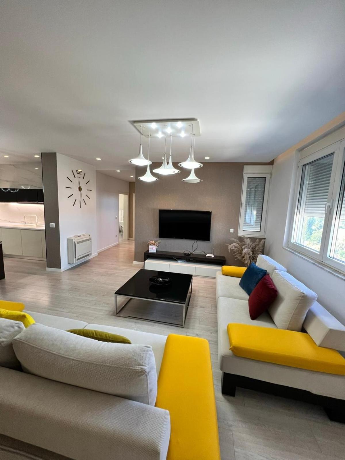 Апартаменти Tirana Loft Living Екстер'єр фото